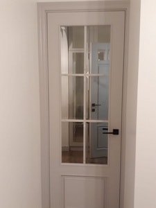 межкомнатная дверь со стеклом по индивидуальным размерам